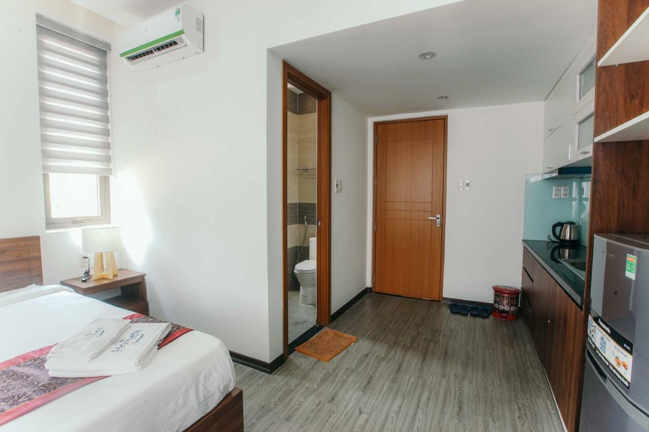 Royal Lion Hotel & Apartment Da Nang Exterior photo